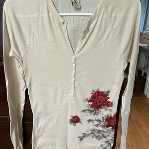 Lucky Brand Cream Long Sleeve Fitted top
